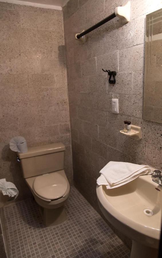 Hotel D'Monica San Cristóbal de Las Casas Eksteriør bilde